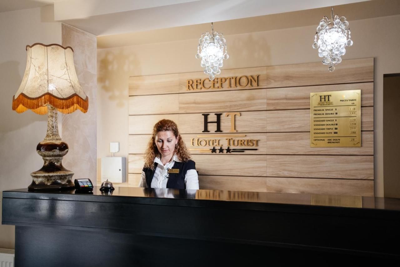 Отель Hotel Turist Фэлтичени-27